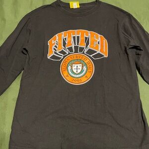 Fitted Hawai’i University Long Sleeve Shirt